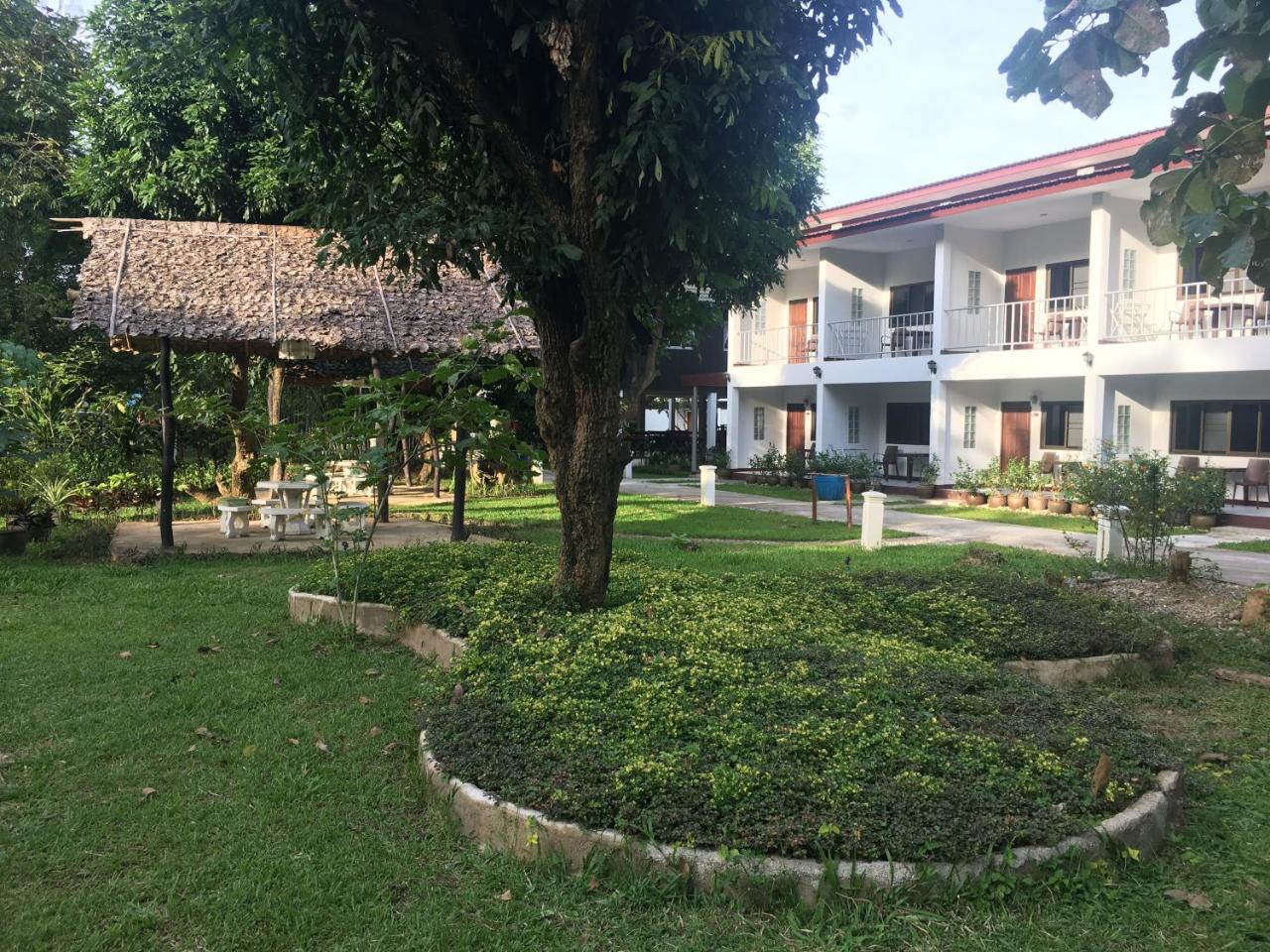 Tianna Garden Village Чиангмай Экстерьер фото